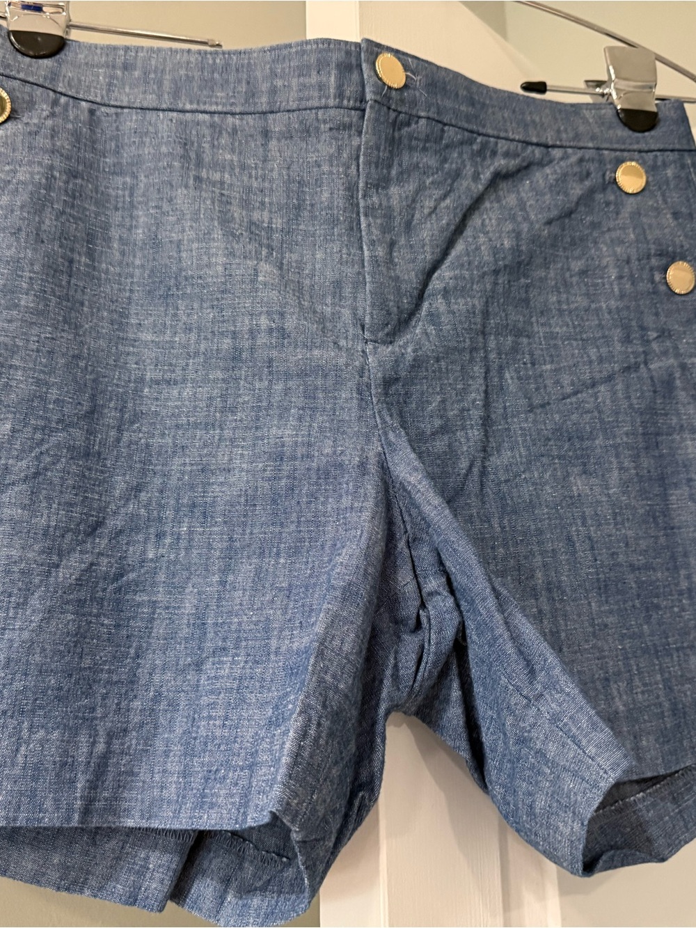 Women’s Banana Republic Shorts – Size 6, excellent condition